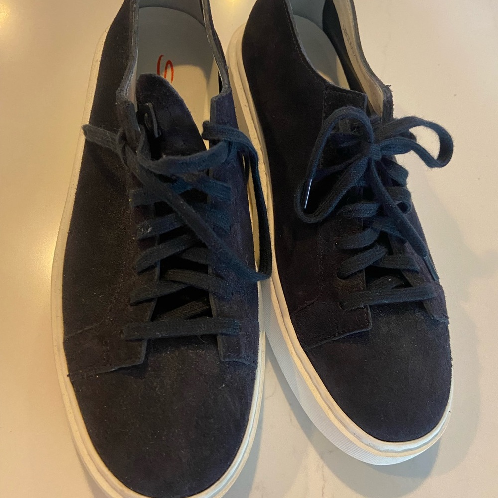 Santoni Women’a Navy Suede Sneakers. Size 9.
